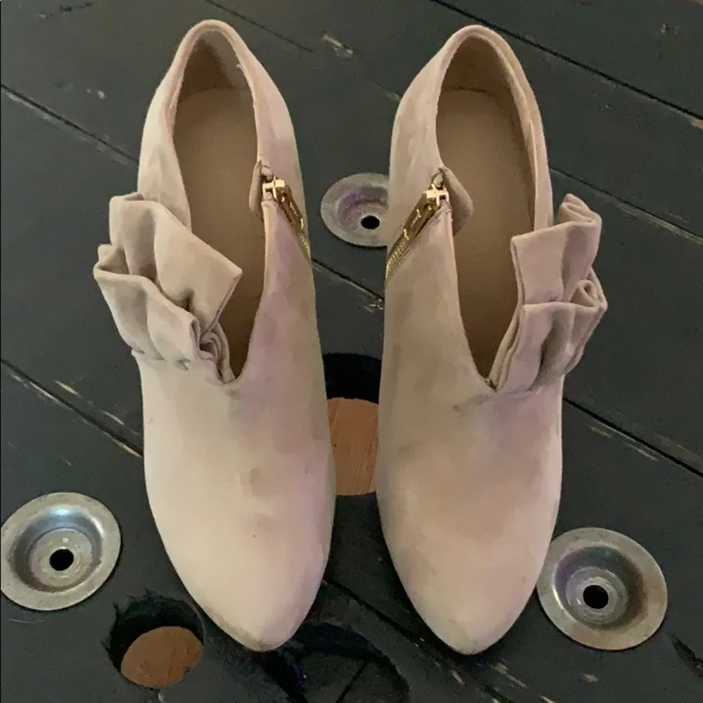 Zara WOMAN Tan Suede Ruffle Booties - Picture 4 of 15